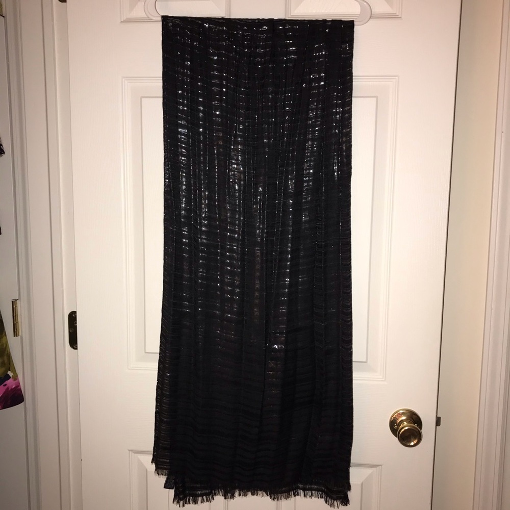 Black metallic wrap